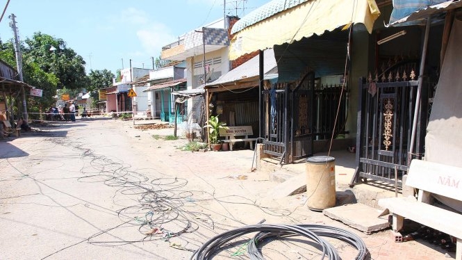 Phong tỏa mọi ngả đường vào khu sạt lở sông Vàm Nao 
