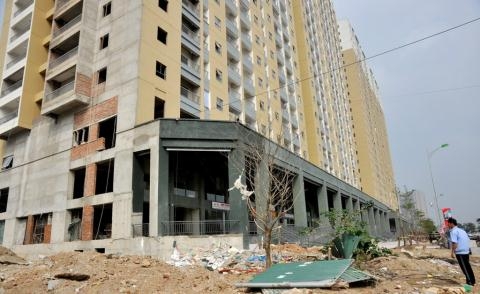 Nhiều dự án vẫn như đại công trường đang thi công nhưng vẫn bàn giao cho dân vào ở.