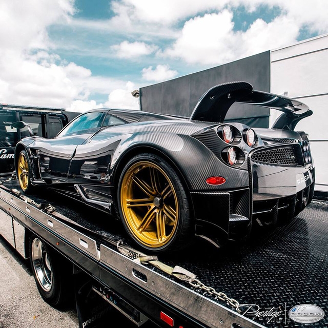 Hàng hiếm Pagani Huayra BC đầu tiên đặt chân đến Mỹ - Ảnh 4.