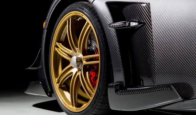 Hàng hiếm Pagani Huayra BC đầu tiên đặt chân đến Mỹ - Ảnh 9.