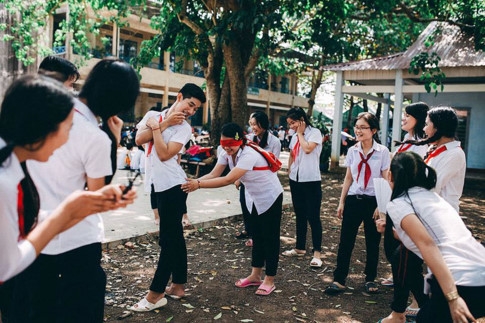 'Tuổi thơ dữ dội' nhiều thế hệ Việt gây xúc động khắp Facebook - ảnh 14