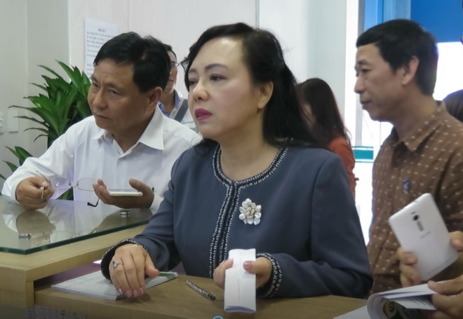Bo truong Y te kiem tra phong kham co bac si Trung Quoc hinh anh 1