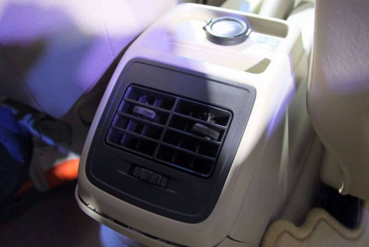 Chi tiết Suzuki Swift Sedan 2017 vừa ra mắt hình ảnh 13 Chi tiet Suzuki Swift Sedan 2017 vua ra mat hinh anh 13