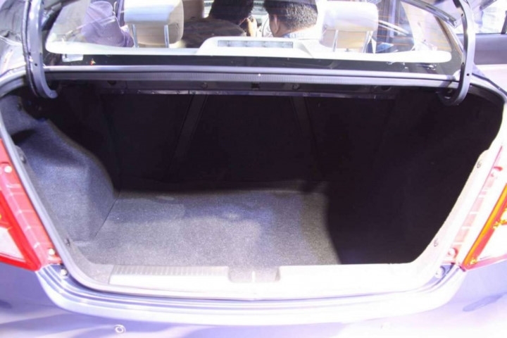 Chi tiết Suzuki Swift Sedan 2017 vừa ra mắt hình ảnh 14 Chi tiet Suzuki Swift Sedan 2017 vua ra mat hinh anh 14