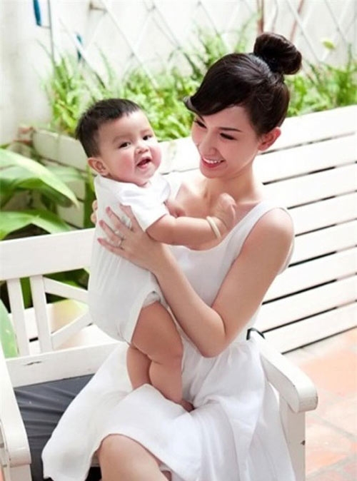 chuyen 2 sao viet tung la 