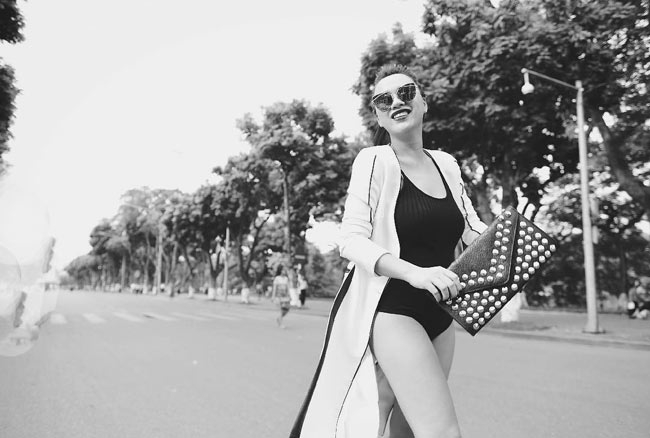 gai mot con nhung dj tit con goi cam hon thoi son roi hinh anh 6