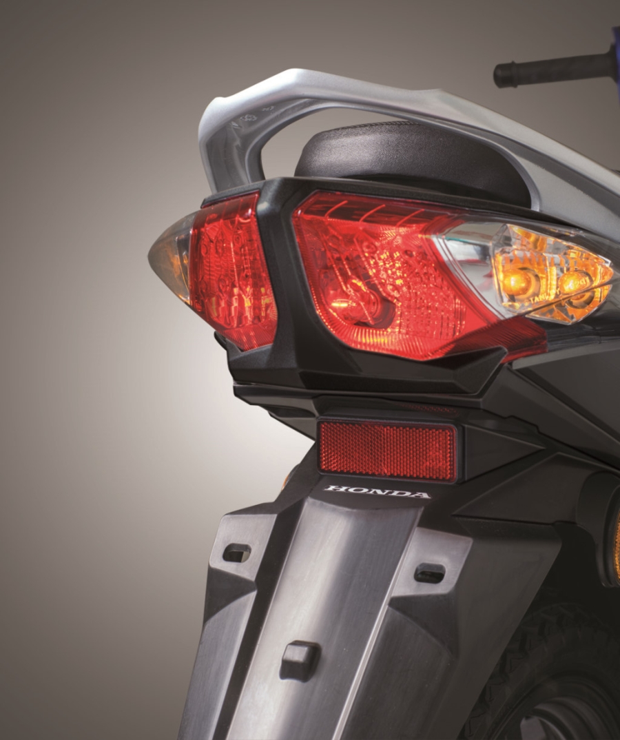 Honda Wave 125i 2017 gia tu 33 trieu dong o Malaysia hinh anh 3