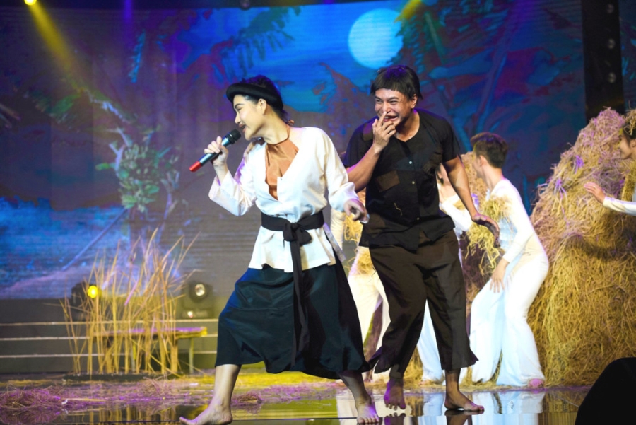 Uyen Trang loi nguoc dong thanh cong nho hit cua Phi Nhung hinh anh 11