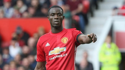 M.U: Eric Bailly, cột chống trời trong giông bão
