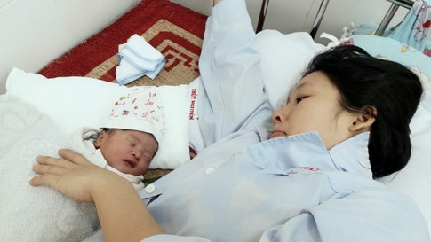 Phó Thủ tướng khen 2 thanh niên Hải Phòng cứu sản phụ 'đẻ rơi' - ảnh 2