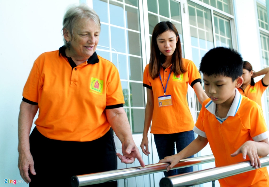 Tam long thien nguyen cua vo chong bac si My hinh anh 4