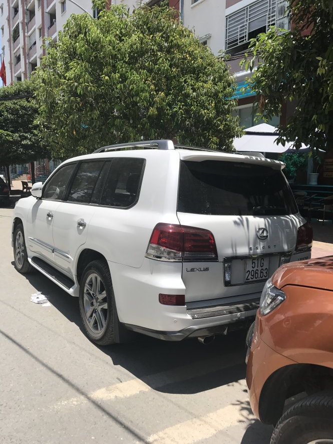“Chồng xác” xe sang nhập lậu lên xe nát 