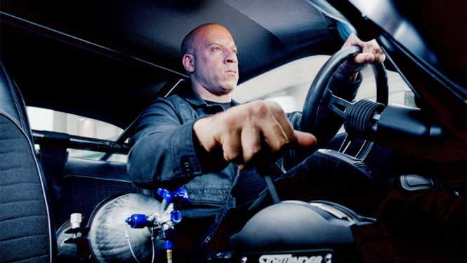 'Fast & Furious' 8 vượt mức doanh thu tỉ USD chỉ trong 3 tuần chiếu /// Ảnh: Universal
