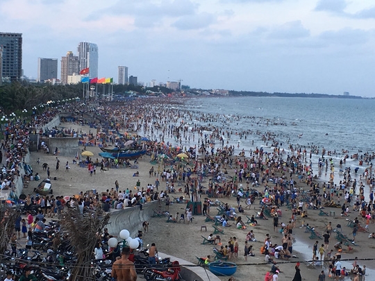  Lượng khách tới Vũng Tàu trong ngày hôm nay đã bắt đầu giảm 