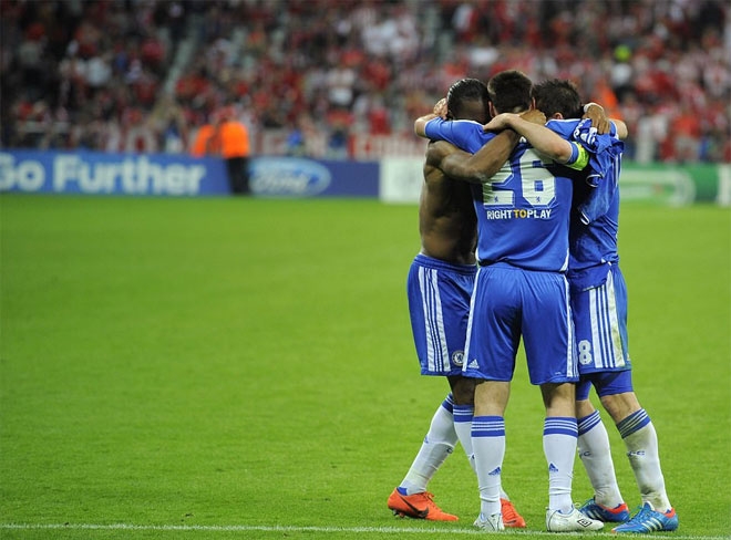 Những bức ảnh ghi dấu ấn của Terry tại Chelsea