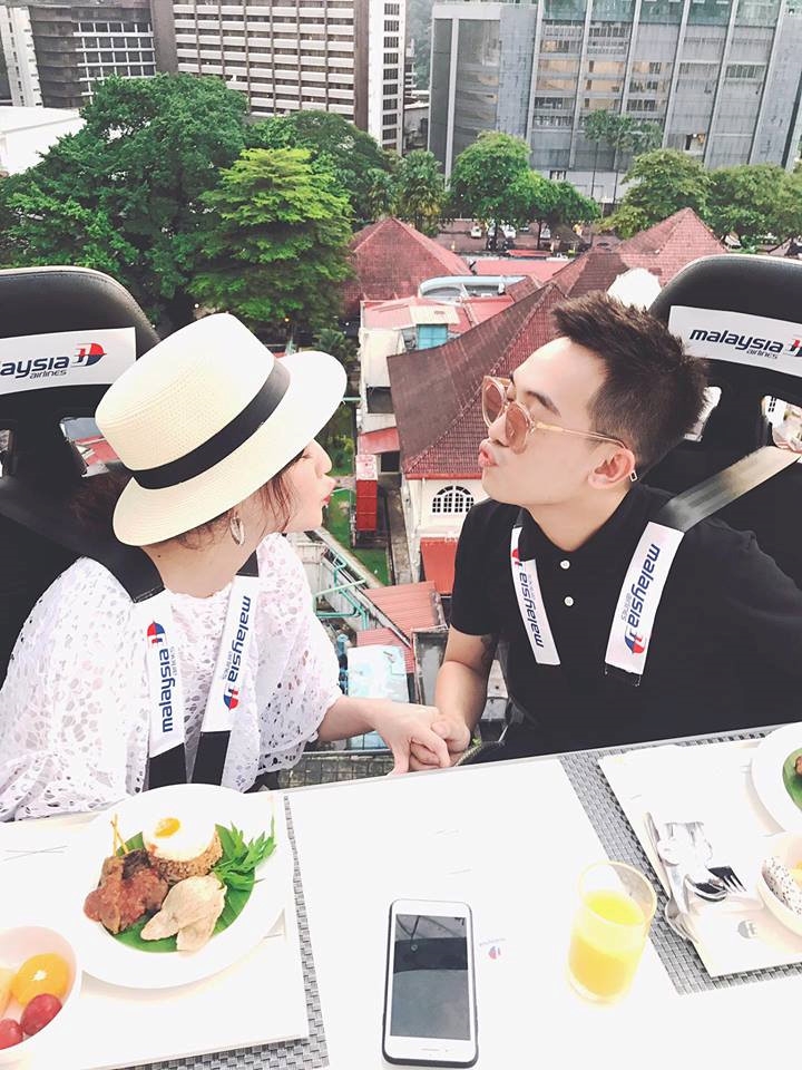 Pho Dac Biet va Sun HT bo theo doi nhau tren Instagram hinh anh 4