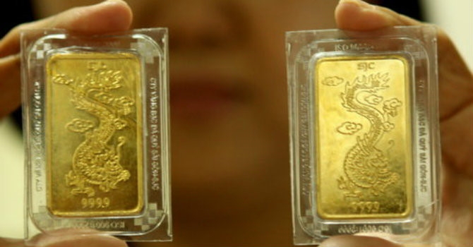 Giá vàng SJC lao dốc mạnh