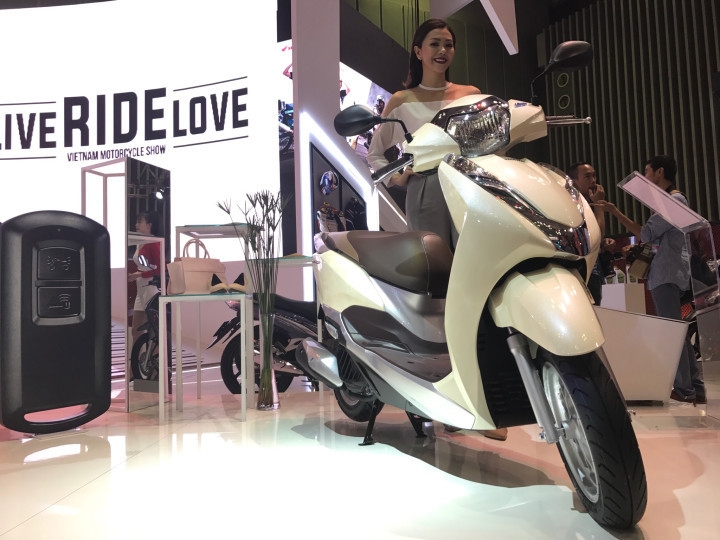 Hình ảnh Honda Lead 2017 tại buổi ra mắt.