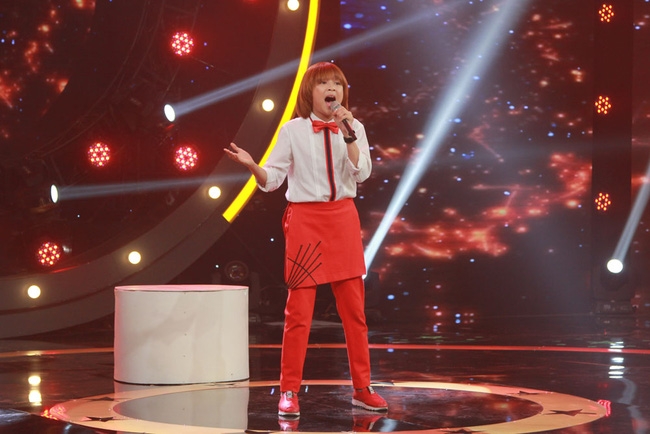 Mỹ Tâm thị phạm cách hát hit Hồ Ngọc Hà theo kiểu... Bolero - Ảnh 8.