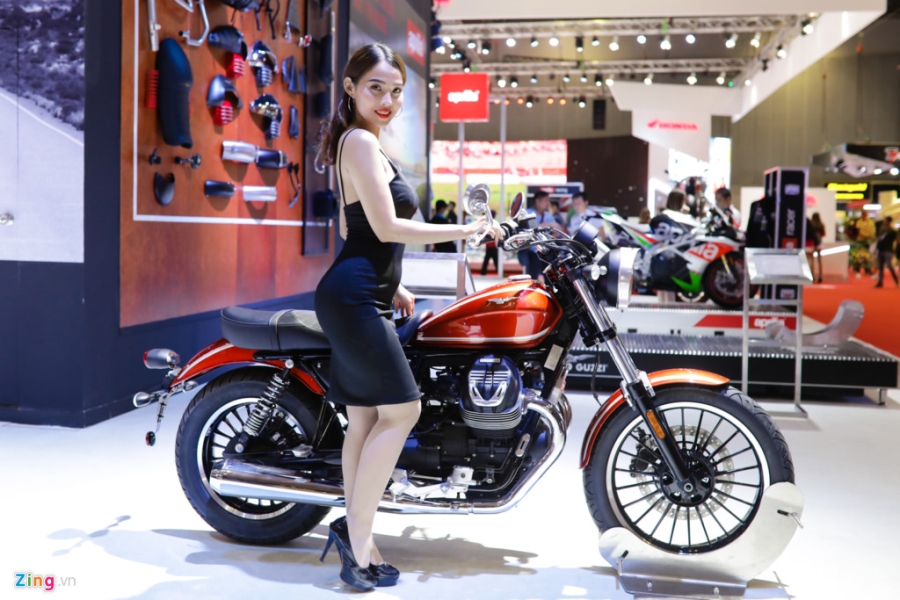 Nguoi dep khoe sac o trien lam Vietnam Motorcycle Show 2017 hinh anh 4