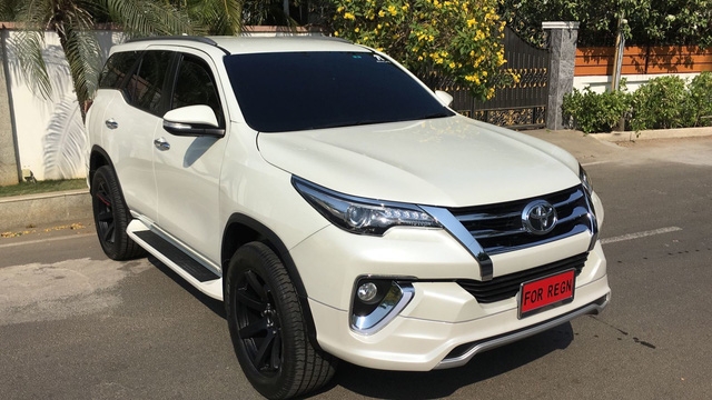 Toyota Fortuner 2017 thể thao hơn với bộ body kit nhập từ Thái Lan - Ảnh 1.