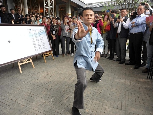ty-phu-trung-quoc-jack-ma-vo-tu-do-va-thai-cuc-quyen-khong-the-so-bi