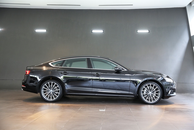 Audi A5 Sportback phục vụ APEC đã cập cảng Việt Nam - Ảnh 5.