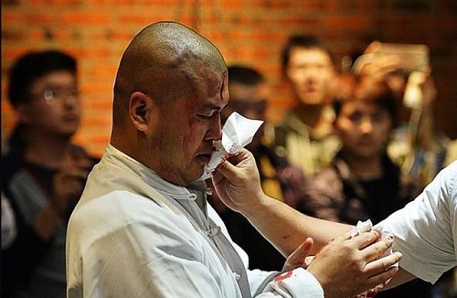 cao-thu-thai-cuc-quyen-tu-xung-noi-thua-vo-si-mma-vi-giay-moi-1