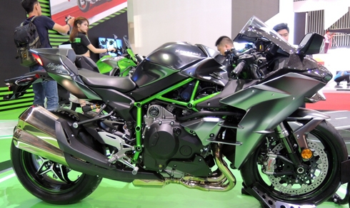 kawasaki-ninja-h2-carbon-doc-nhat-viet-nam-page-2-2