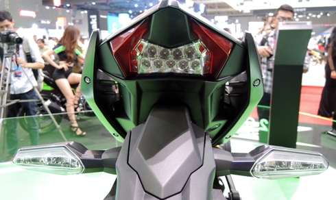 kawasaki-ninja-h2-carbon-doc-nhat-viet-nam-page-2-6