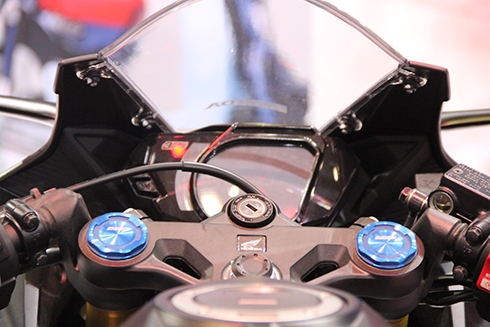 sportbike-honda-cbr250rr-2017-dau-tien-ve-viet-nam-page-2-2