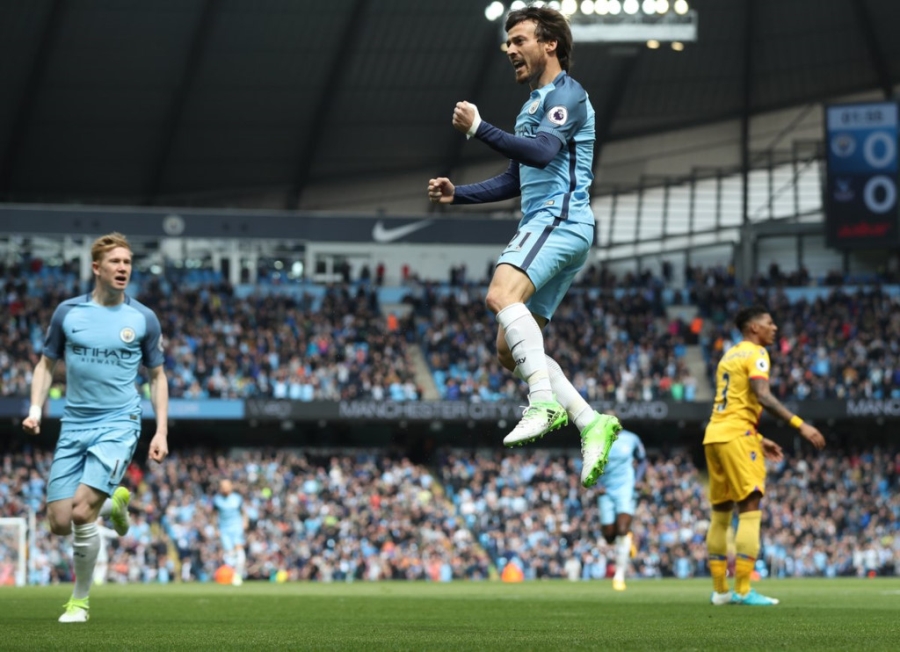 De Bruyne san phang ky luc cua Man City o NH Anh hinh anh 7