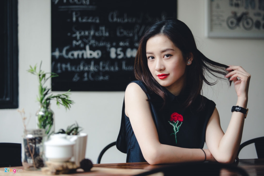 Hot girl Jun Vu: 'Toi tu choi dai gia vi ho dung tien de mua chuoc' hinh anh 4
