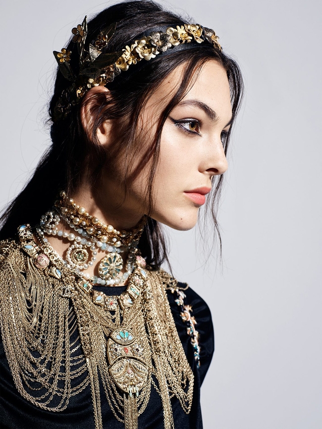 Không chỉ có trang phục hay sàn runway độc, BST mới của Chanel còn gây thương nhớ bởi những chi tiết nhỏ xinh này - Ảnh 24.