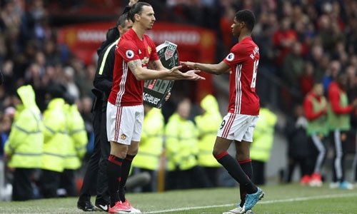 owen-khuyen-man-utd-de-ibrahimovic-du-bi-cho-rashford