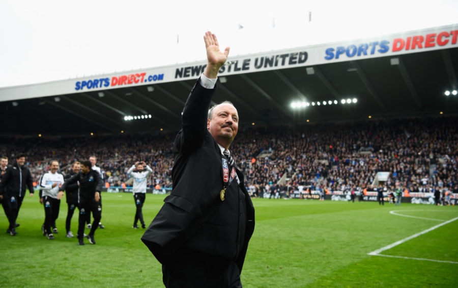 Newcastle bat champagne an mung ngoi vuong Championship hinh anh 9