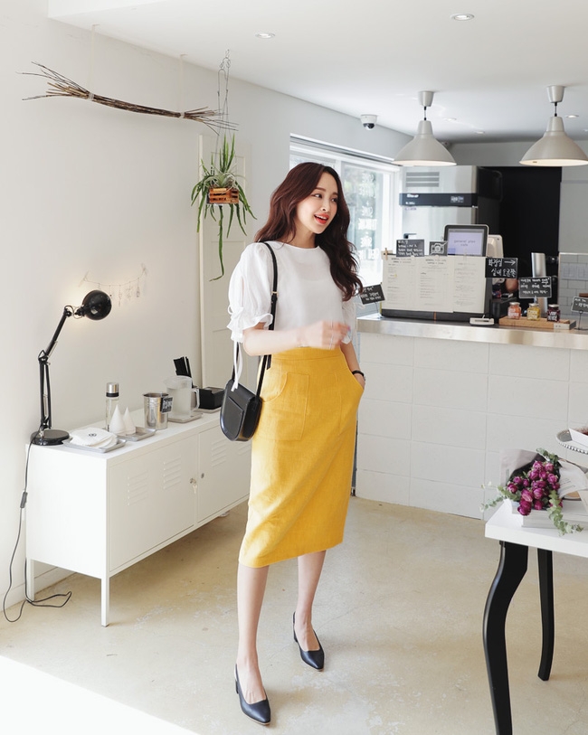 5 kiểu biến tấu giúp áo sơmi trắng chẳng còn vô vị và nhàm chán nữa - Ảnh 6.