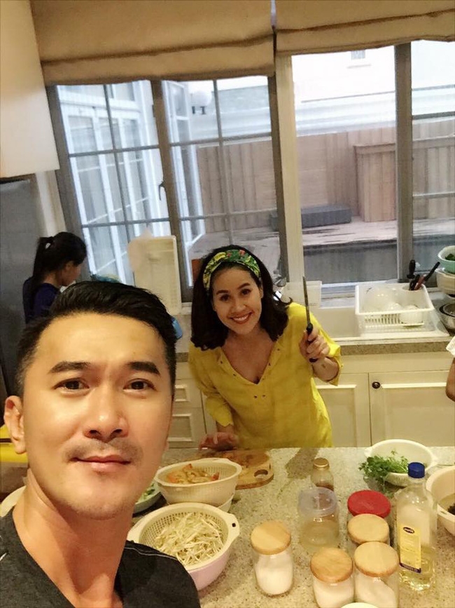 Vợ chồng Tăng Thanh Hà tranh thủ “trốn” 2 con đi tụ tập bạn bè - Ảnh 4.