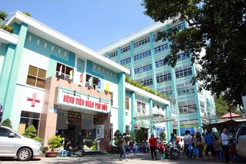 loi khai nhan vien benh vien bi to xam hai tinh duc nu benh nhan hinh anh 1