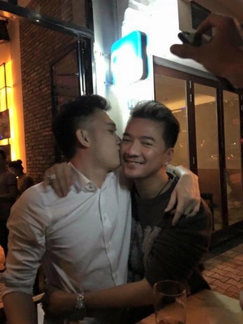 su that dang sau tin don dam cuoi cua mr. dam va duong trieu vu hinh anh 4