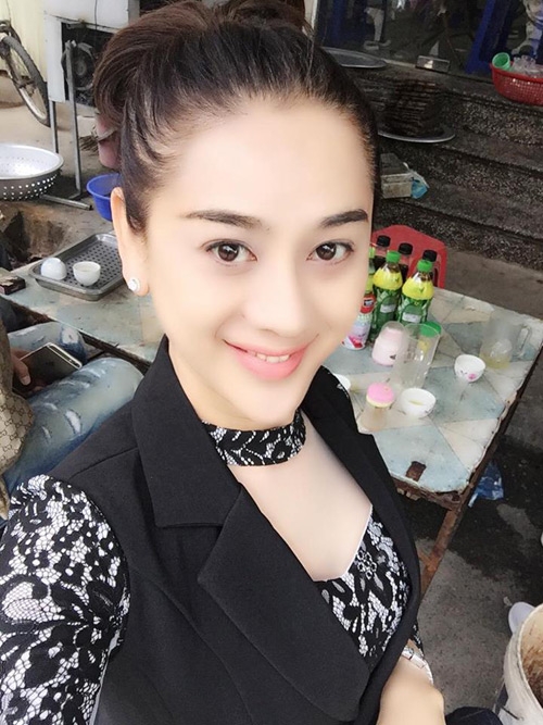 to mo dien mao khi ve ra mat nha chong cua lam khanh chi hinh anh 6