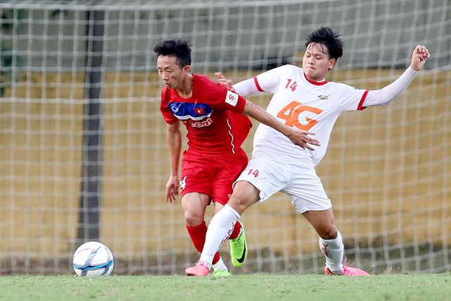  U23 Việt Nam (áo đỏ) có trận đấu thất vọng, ảnh: Minh Phương 