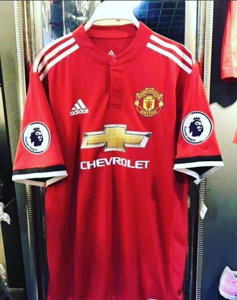 MU cong bo mau ao san khach mua 2017/18 day an tuong hinh anh 5