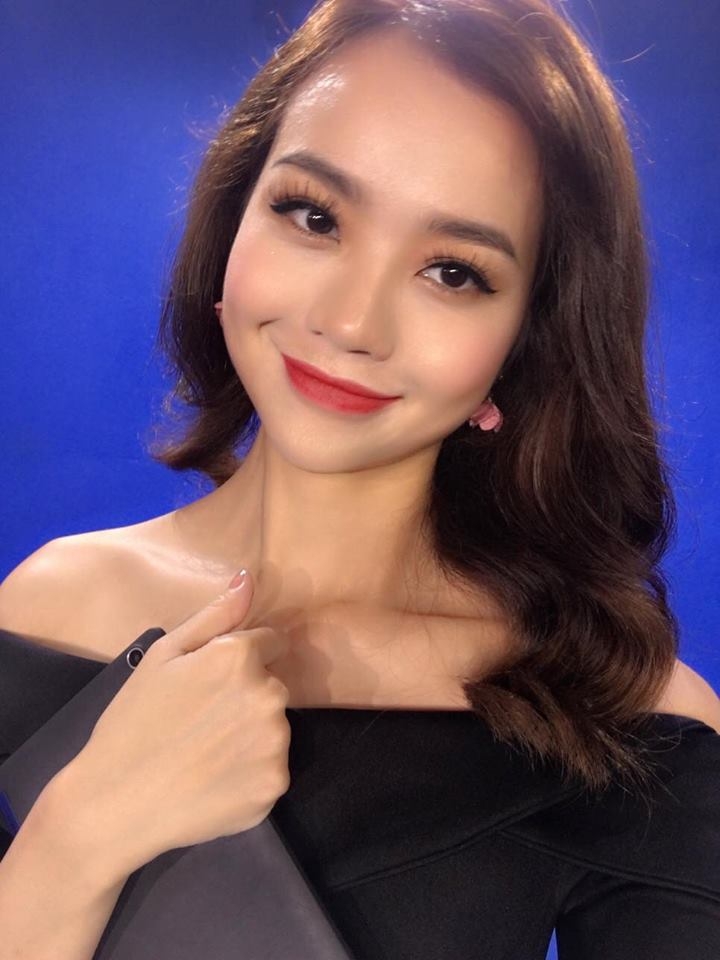 hoa hau kieu ngan bat ngo lo anh mat sung vu vi phau thuat tham my hinh anh 4