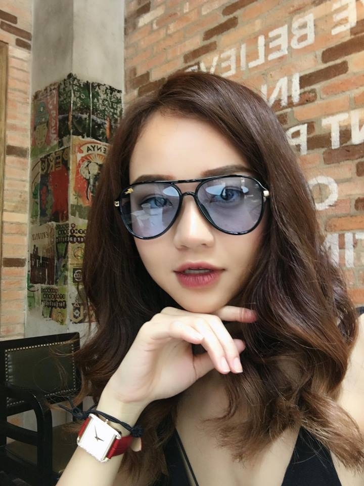 hoa hau kieu ngan bat ngo lo anh mat sung vu vi phau thuat tham my hinh anh 8