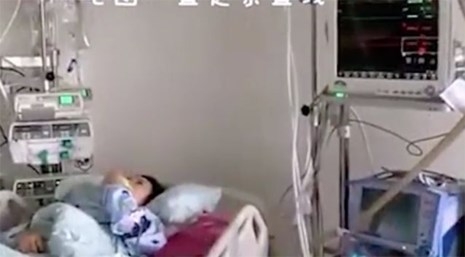 Cô gái Trung Quốc bình thản ăn táo dù tim ngừng đập - ảnh 1