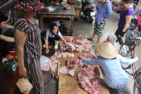 Dẹp phản thịt của chị bán thịt heo bị đổ luyn - ảnh 1