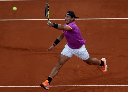 Sao trẻ Borna Coric quật ngã số 1 thế giới ở Madrid Open - Ảnh 5.