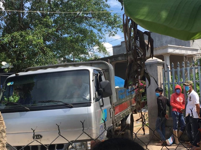 Vo boc suot 4 nam cua nguoi giet vo, phi tang xac duoi ham cau hinh anh 1