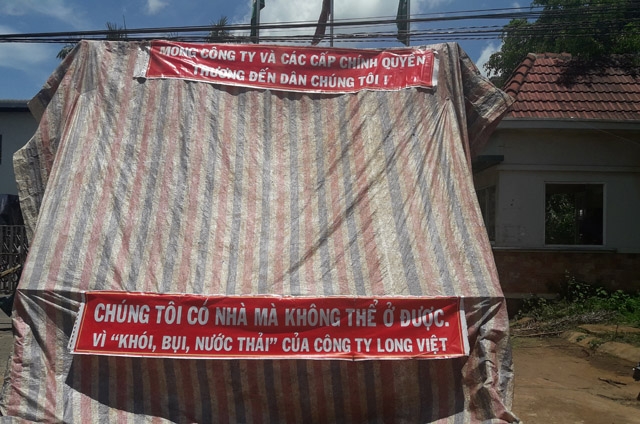 dak nong: hang chuc nguoi dan “vay” nha may san xuat go hinh anh 3